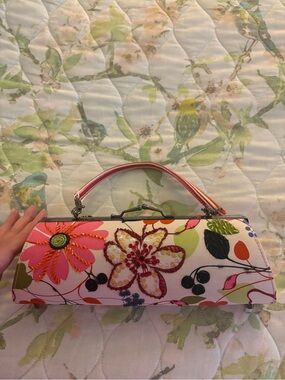 Vintage Y2K Far Nine Beaded Floral Barrel Handbag
